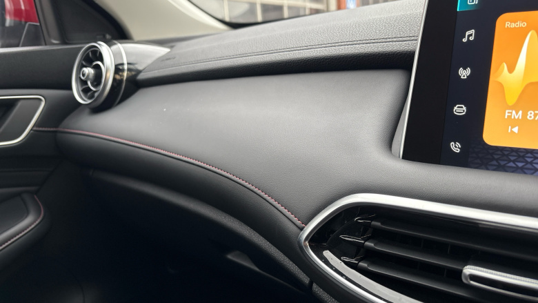 MG HS 1.5 T-GDI PHEV Trophy 5dr Auto Hatchback